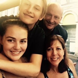 Meet your Posher, Wendy